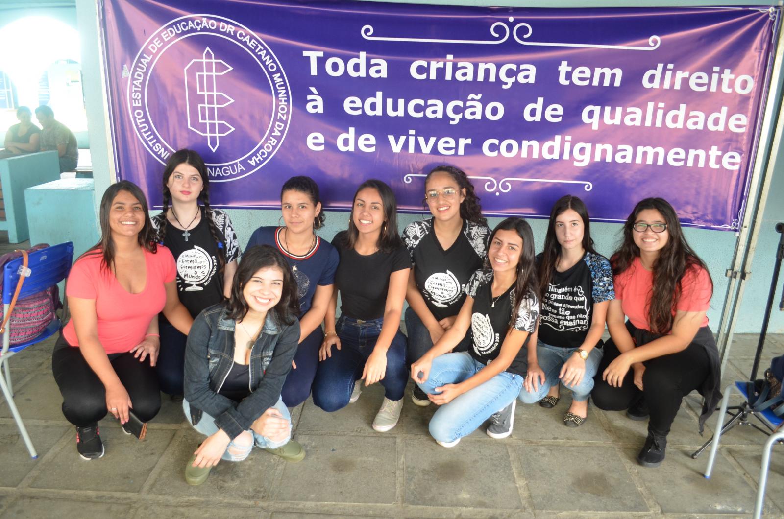 1%20 %20Alunas%20do%20curso%20de%20forma%C3%A7%C3%A3o%20de%20doencentes%20do%20Instituto%20Estadual%20de%20Educa%C3%A7%C3%A3o