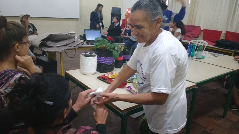 3%20 %20Jacini%20Rints%20Mai%2C%20da%20Associa%C3%A7%C3%A3o%20de%20Recicladores%20Nova%20Esperan%C3%A7a