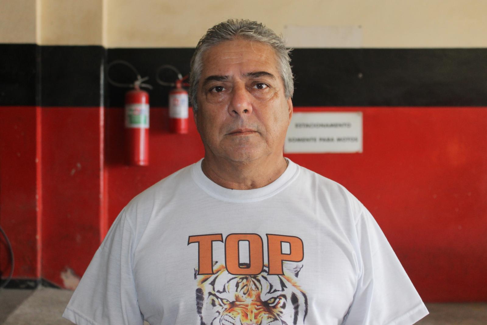 Foto%203%20Carlos%20Alberto%20de%20Oliveira%2C%20estivador%20h%C3%A1%2026%20anos