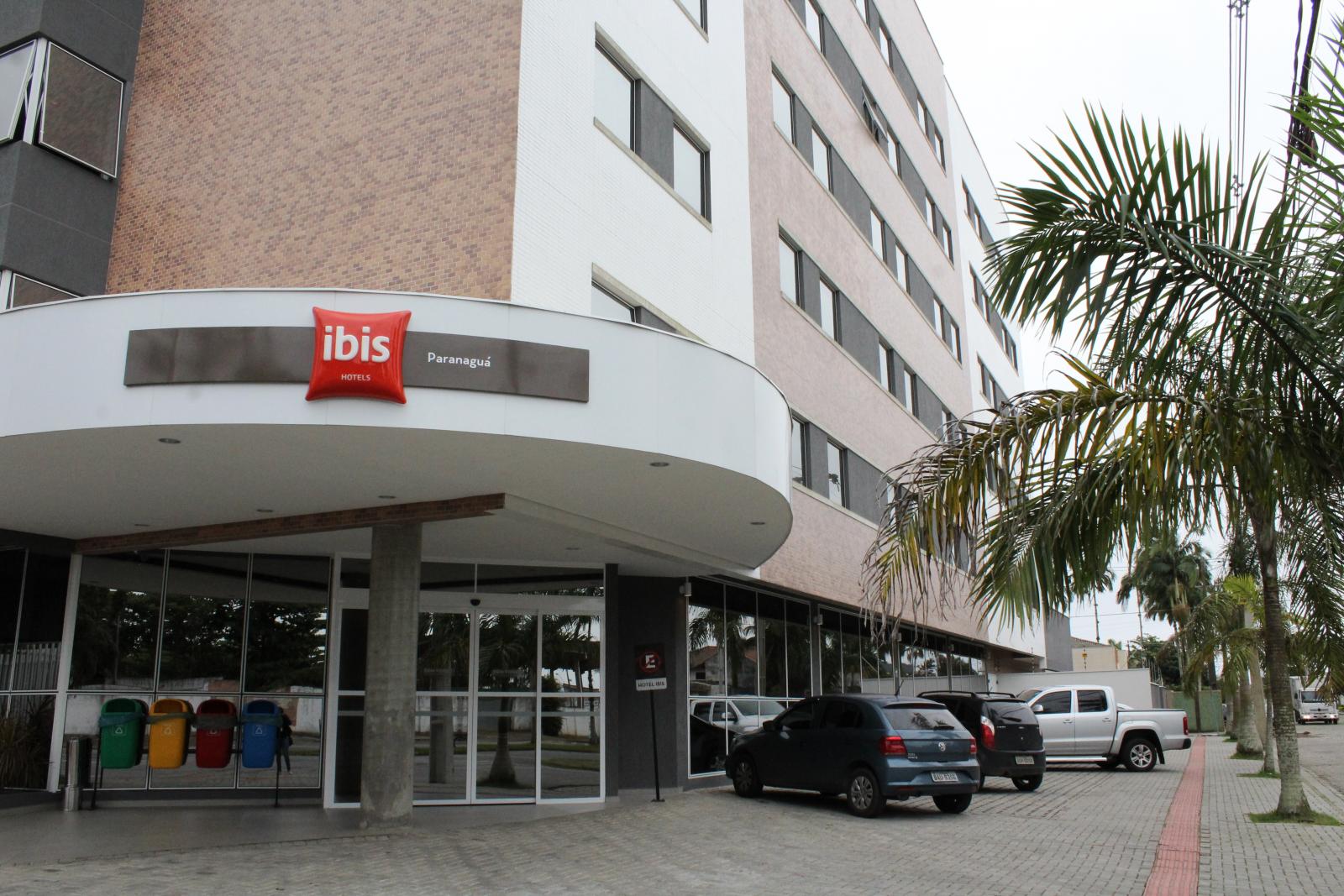 ibis hotel paranagua