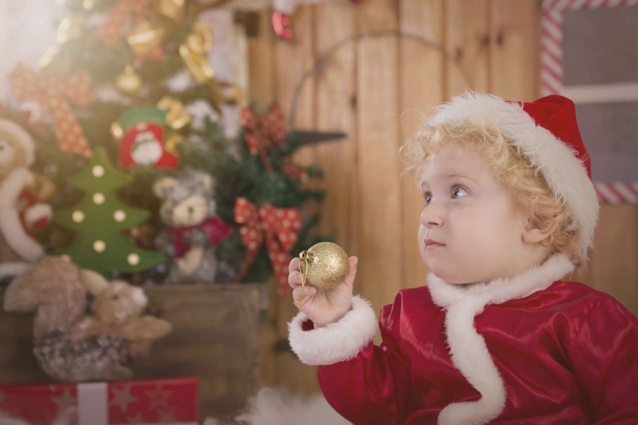 Natal é inspiração para ensaios fotográficos infantis