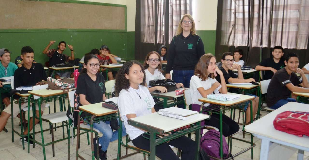 Visita Orientada das Estudantes do Colégio Estadual Costa Viana