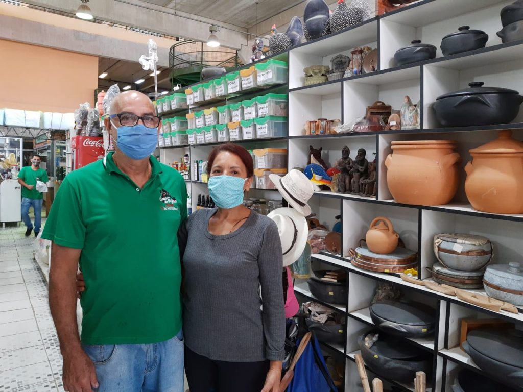 Comerciantes do Mercado ‘Nilton Abel de Lima’ falam sobre o movimento durante a pandemia 4 e7hsukj7 1588793050