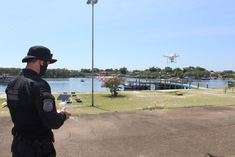 Polícia Federal utiliza drones para fiscalizar crimes eleitorais em Paranaguá