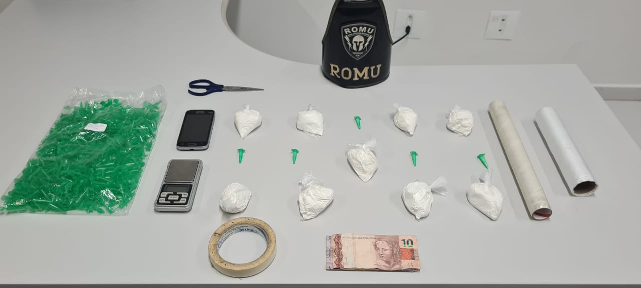 ROMU apreende quase meio quilo de cocaína no Emboguaçu