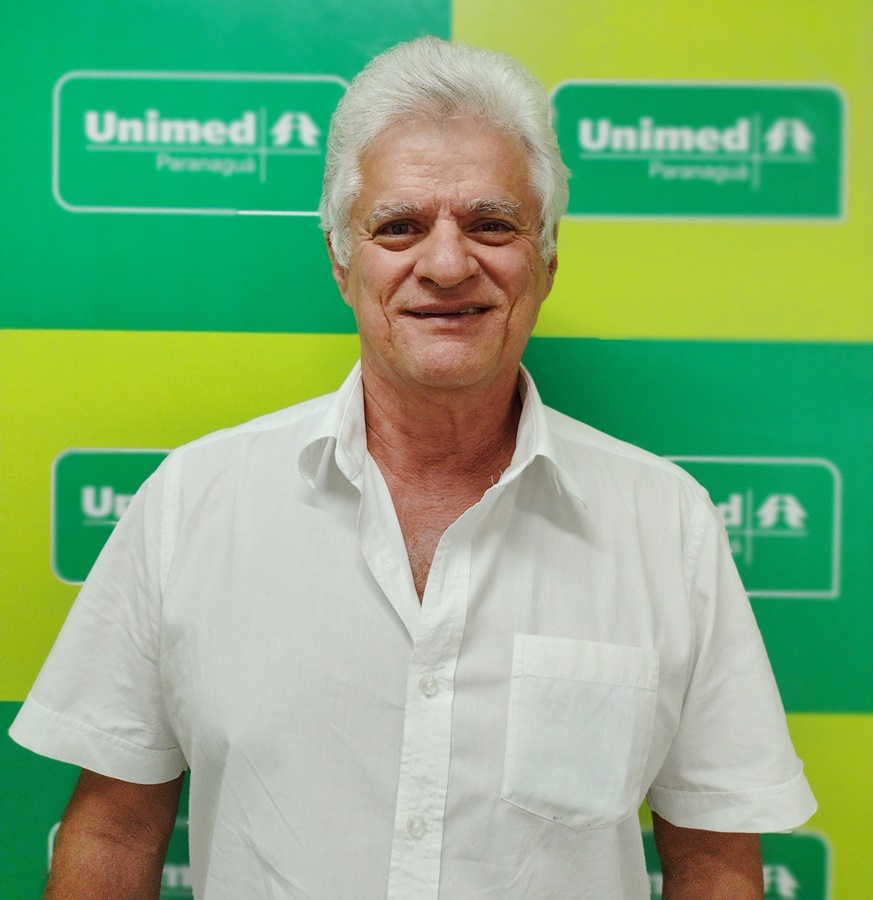  Dr. Nelio Valente Costa é formado em Medicina e Residência Médica pela Universidade Federal do Paraná, especialista em Ginecologia e Obstetrícia 