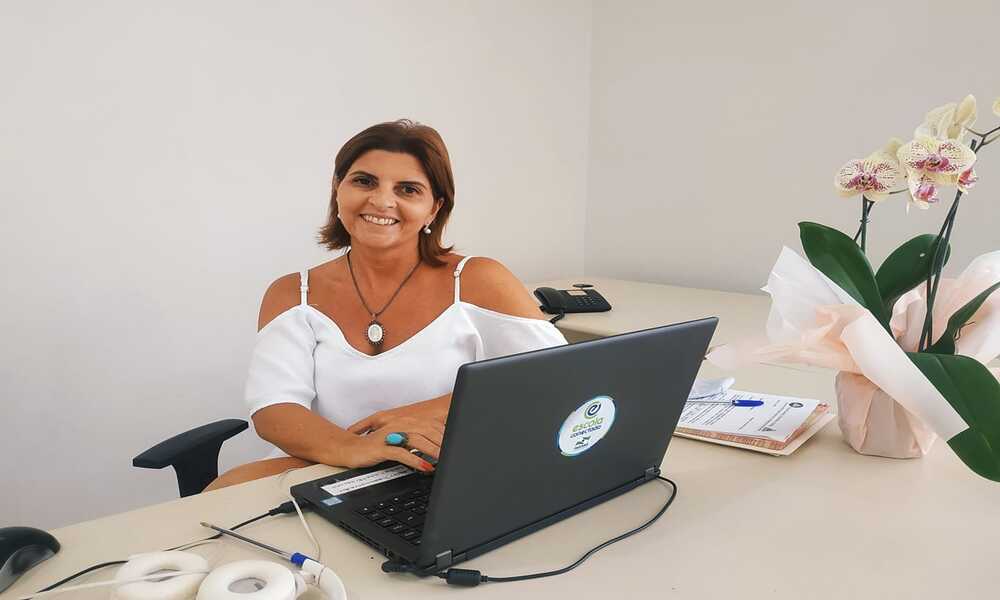 Nova chefe do NRE detalha retomada das aulas no litoral do Paraná