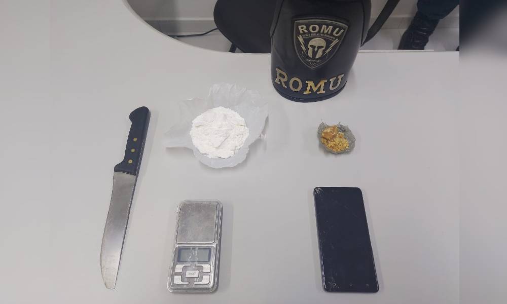 ROMU encontra cocaína e crack dentro de uma lata no Nilson Neves