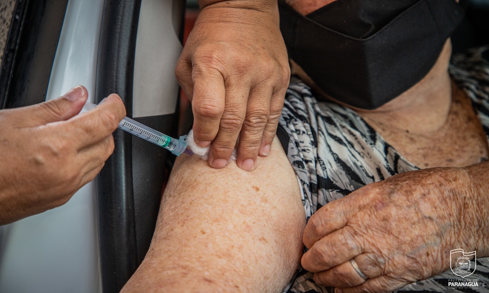 Idosos a partir de 66 anos poderão ser vacinados contra a Covid-19 em Paranaguá