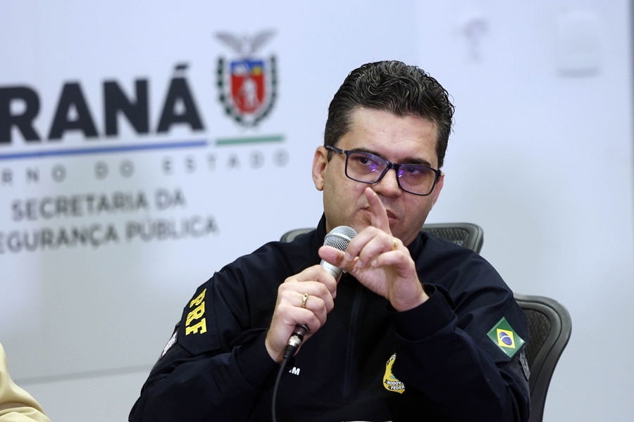 Buscas na BR-376 têm equipes em solo e apoio de câmeras; quatro veículos já foram retirados 5 hicjn42u