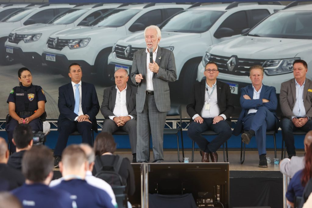 Estado entrega 106 veículos e equipamentos para reforçar atendimentos do Detran-PR 2 o2vbc44g