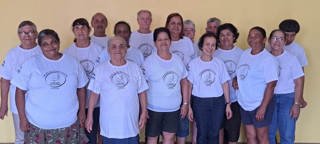 Grupo de Alfabetização e Convivência da Catedral Diocesana de Paranaguá fecha o ano com chave de ouro 3 z5tl331n