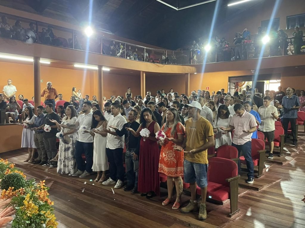 "Casamento Coletivo" ocorreu em Antonina no último sábado 2 ao6 m5j5