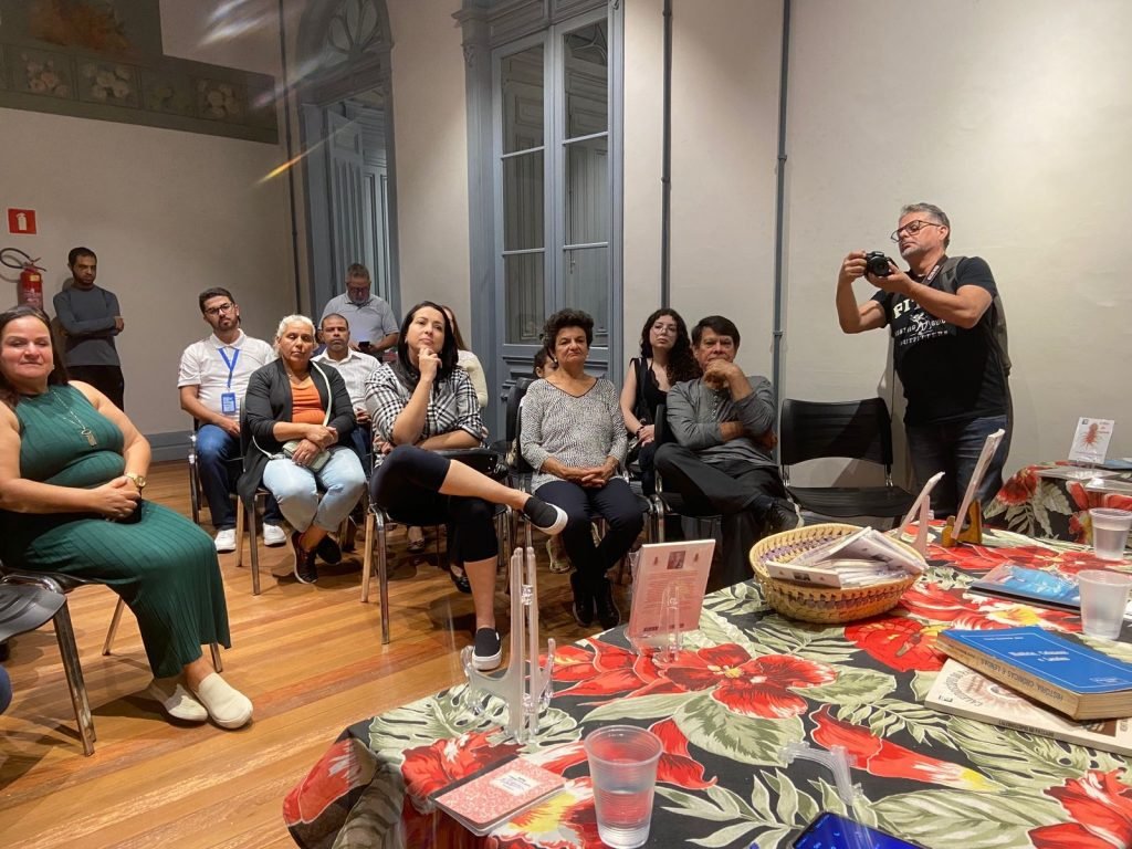Exposição e lançamento dos Livros “Pernagoá em Versos e Lendas” e “Caleidoscópio do Passado, Histórias e Lendas Parnanguaras” foi um sucesso 25 0u75zknq