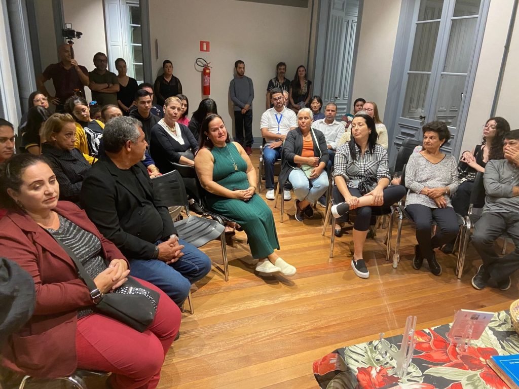 Exposição e lançamento dos Livros “Pernagoá em Versos e Lendas” e “Caleidoscópio do Passado, Histórias e Lendas Parnanguaras” foi um sucesso 21 6jogb010