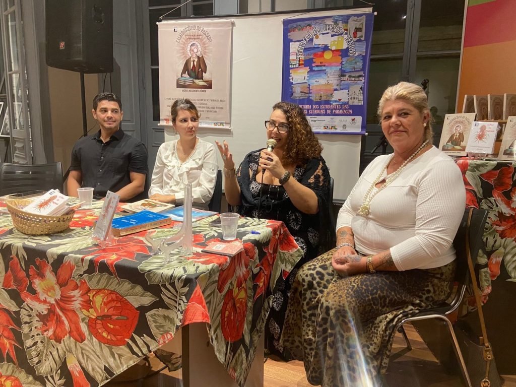 Exposição e lançamento dos Livros “Pernagoá em Versos e Lendas” e “Caleidoscópio do Passado, Histórias e Lendas Parnanguaras” foi um sucesso 20 6stsfdya