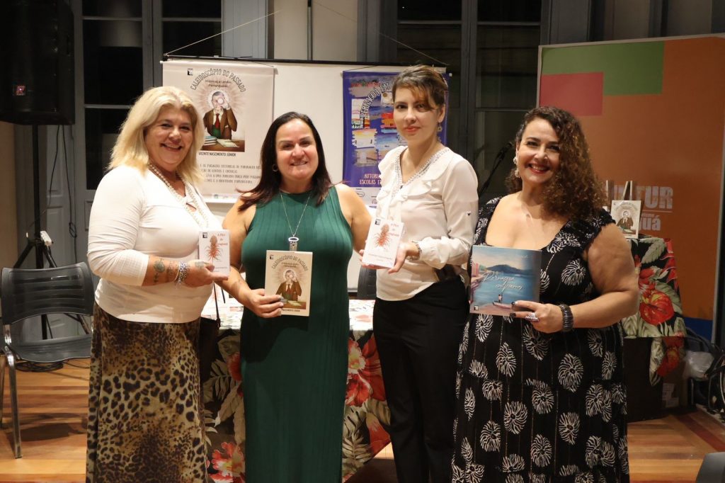Exposição e lançamento dos Livros “Pernagoá em Versos e Lendas” e “Caleidoscópio do Passado, Histórias e Lendas Parnanguaras” foi um sucesso 8 gypvz46t