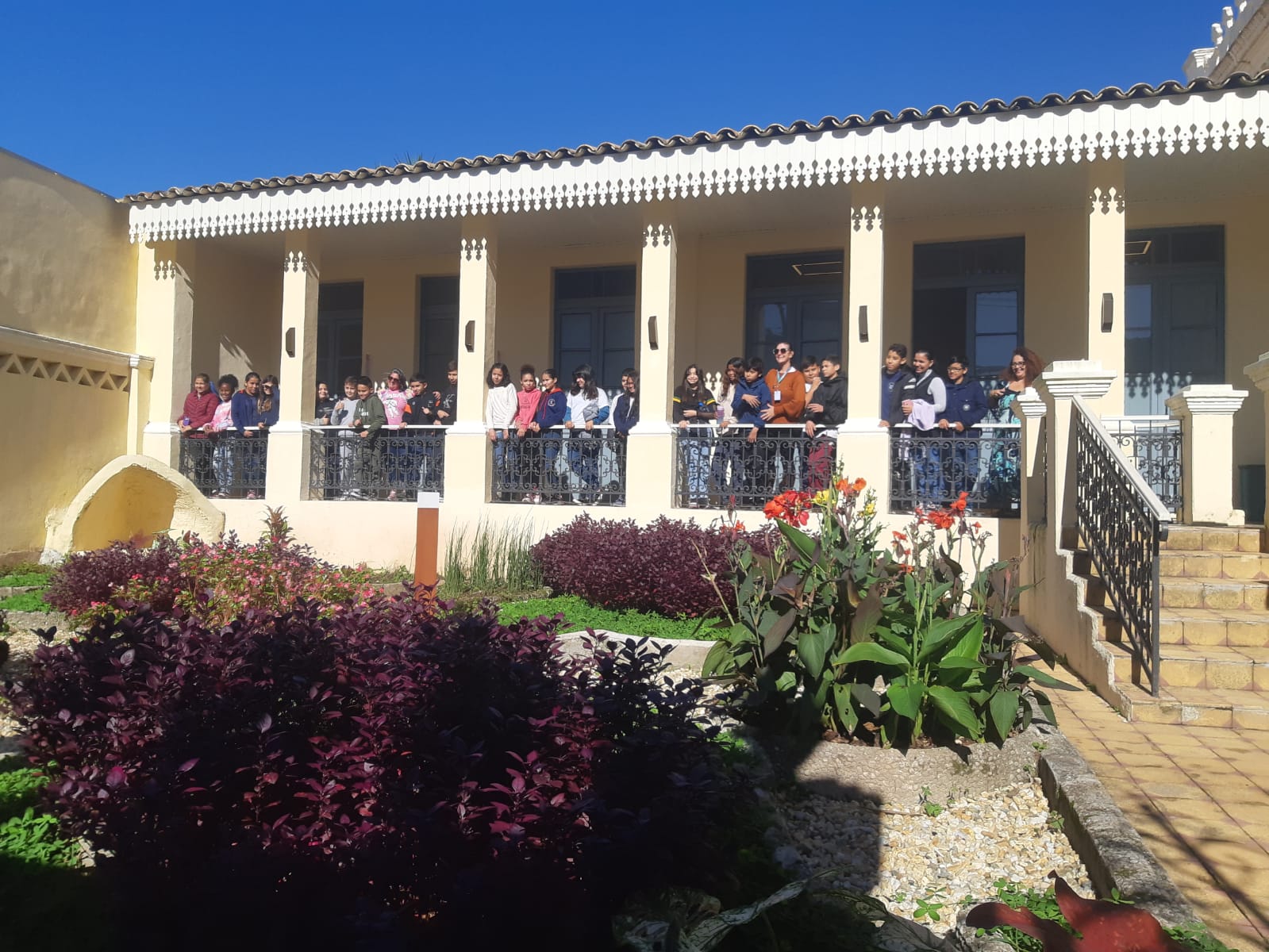 Alunos autores do Projeto Pernagoá realizam visitas guiadas a Casa de Cultura Elfrida Lobo 16 n5j7gutu