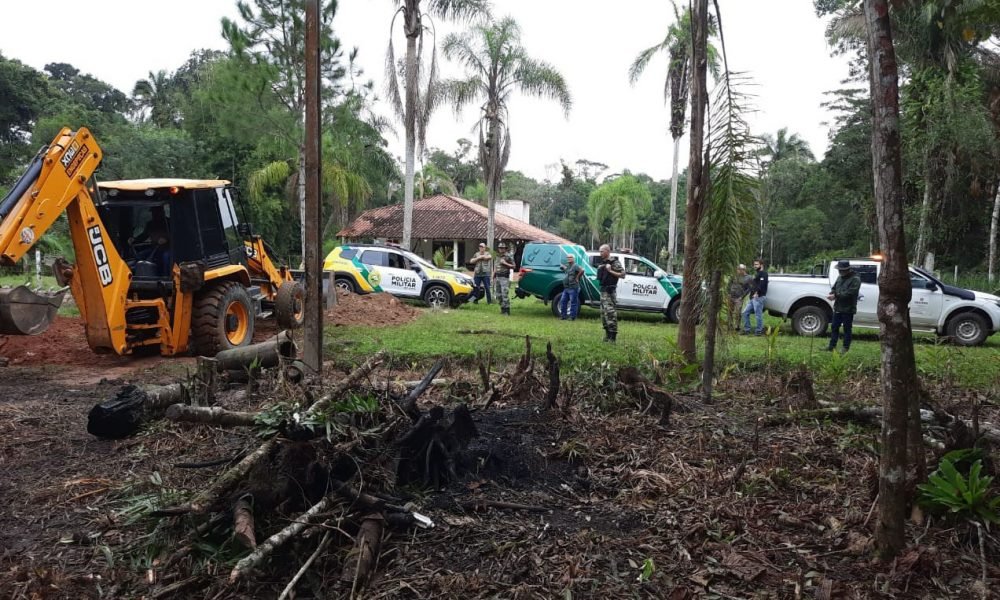 Imagem mostra folhesta arasada pelo desmatamento