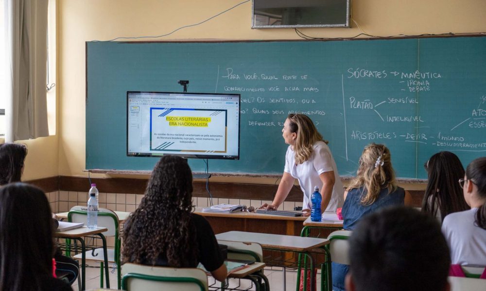 contratação de professores