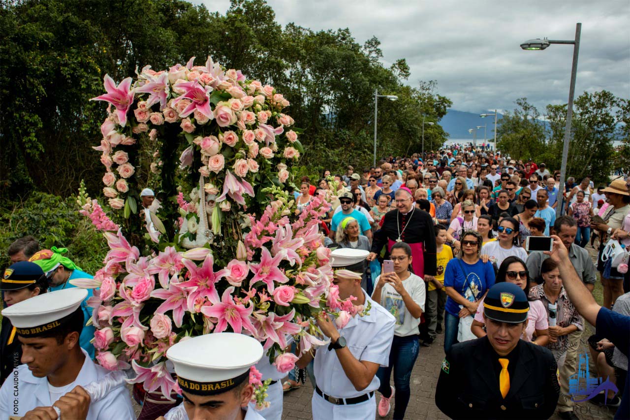 A Festa do Rocio, em Paranaguá, no litoral, e outras celebrações e eventos motivados pela fé religiosa marcam o mês de novembro no Paraná.