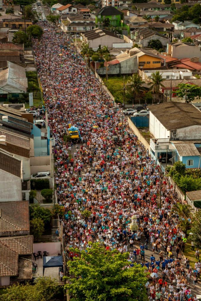 A Festa do Rocio, em Paranaguá, no litoral, e outras celebrações e eventos motivados pela fé religiosa marcam o mês de novembro no Paraná. 