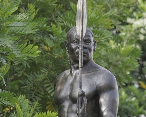 estatua do zumbi dos palmares em salvador