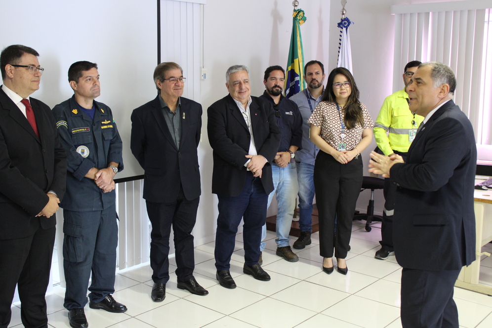 palestra do almirante na capitania dos portos do parana6 1