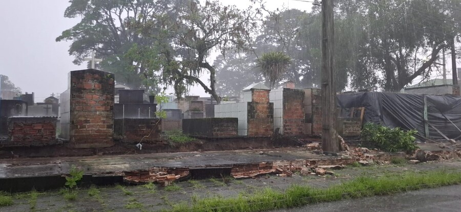 queda de muro no cemiterio sao benedito 1