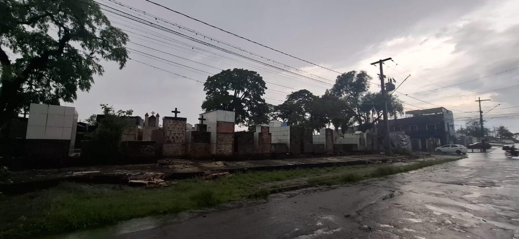 queda de muro no cemiterio sao benedito 3