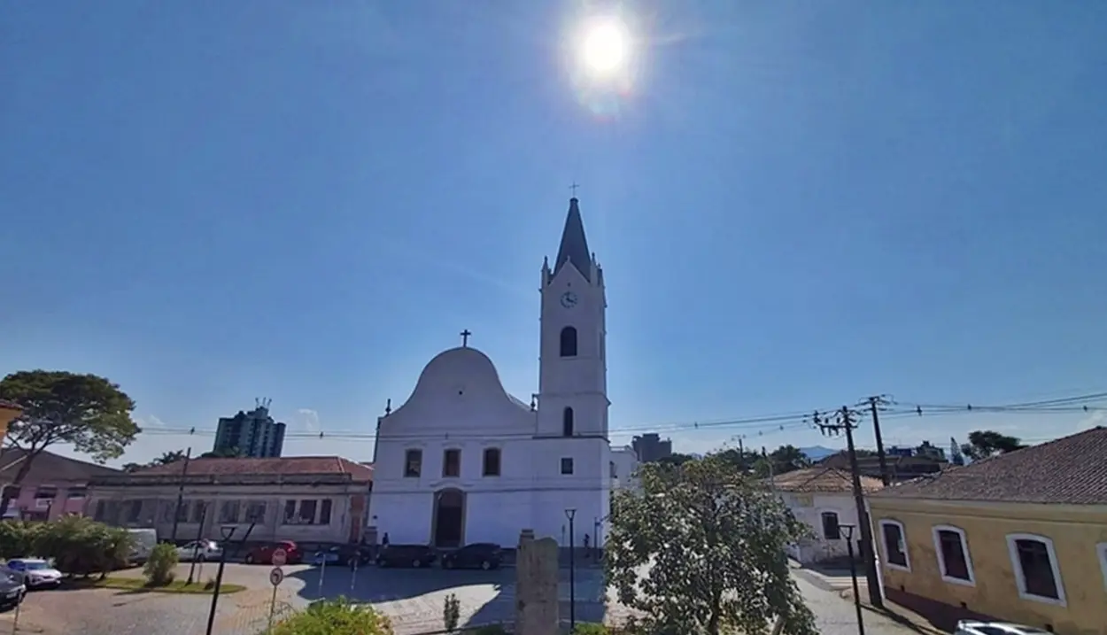 igrejas em Paranaguá