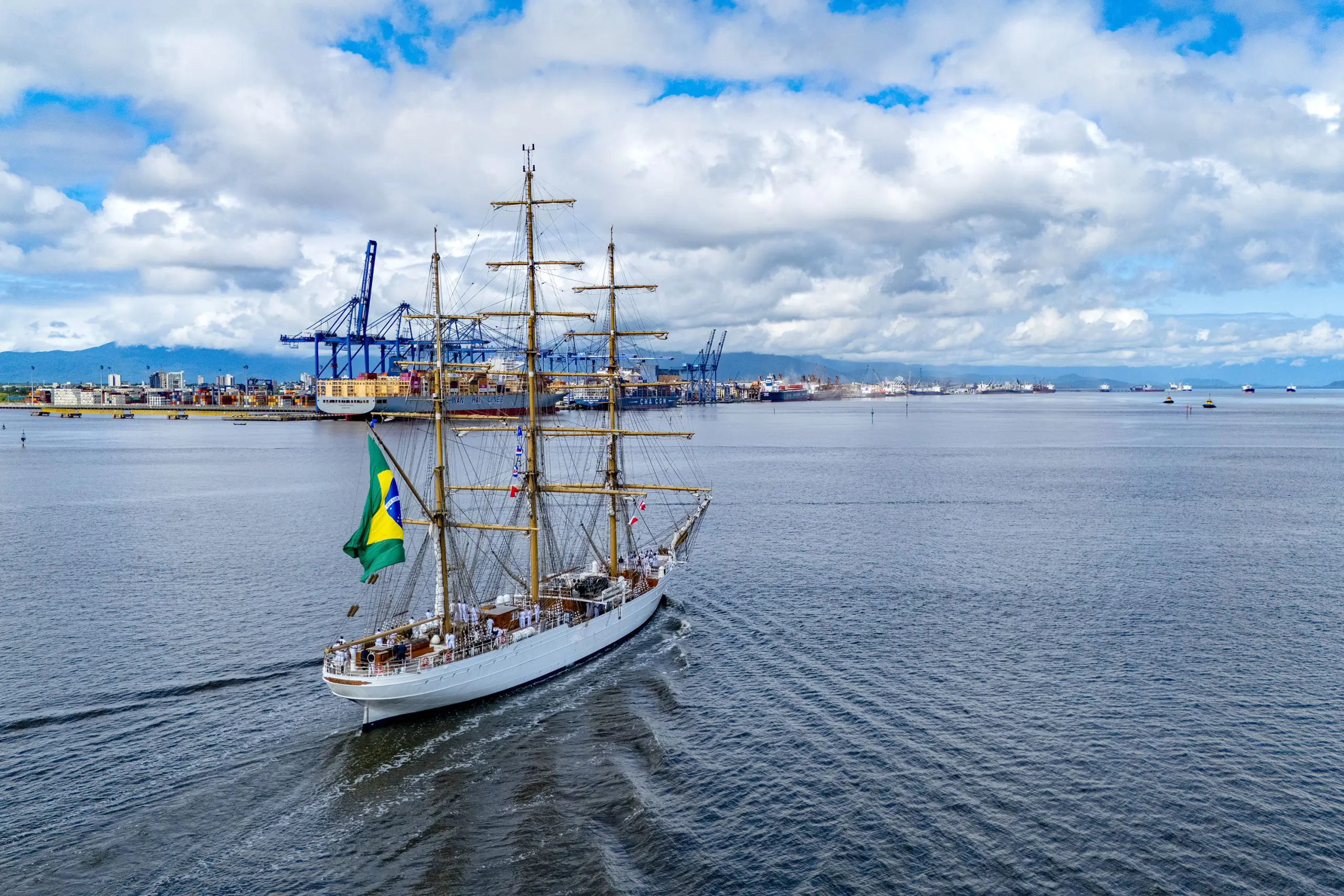 Foto: Claudio Neves/Portos do Paraná