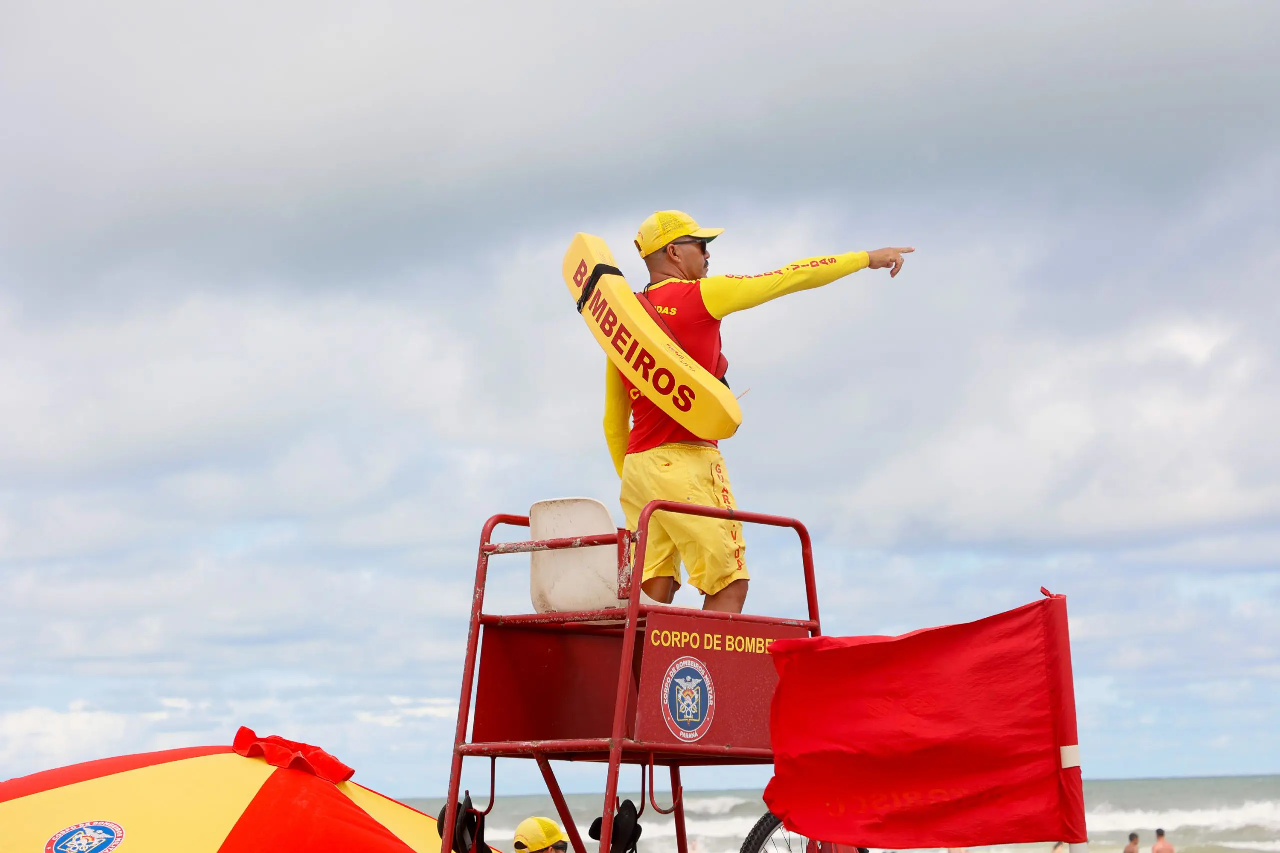 corpo de bombeiros do paraná