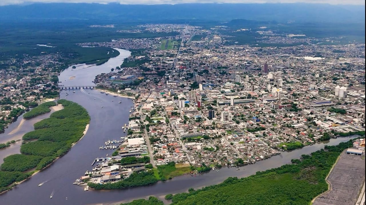De acordo com o decreto, o expediente no Centro Administrativo Municipal será retomado normalmente na segunda-feira, dia 5 de maio (Foto: Prefeitura de Paranaguá/SECOM)