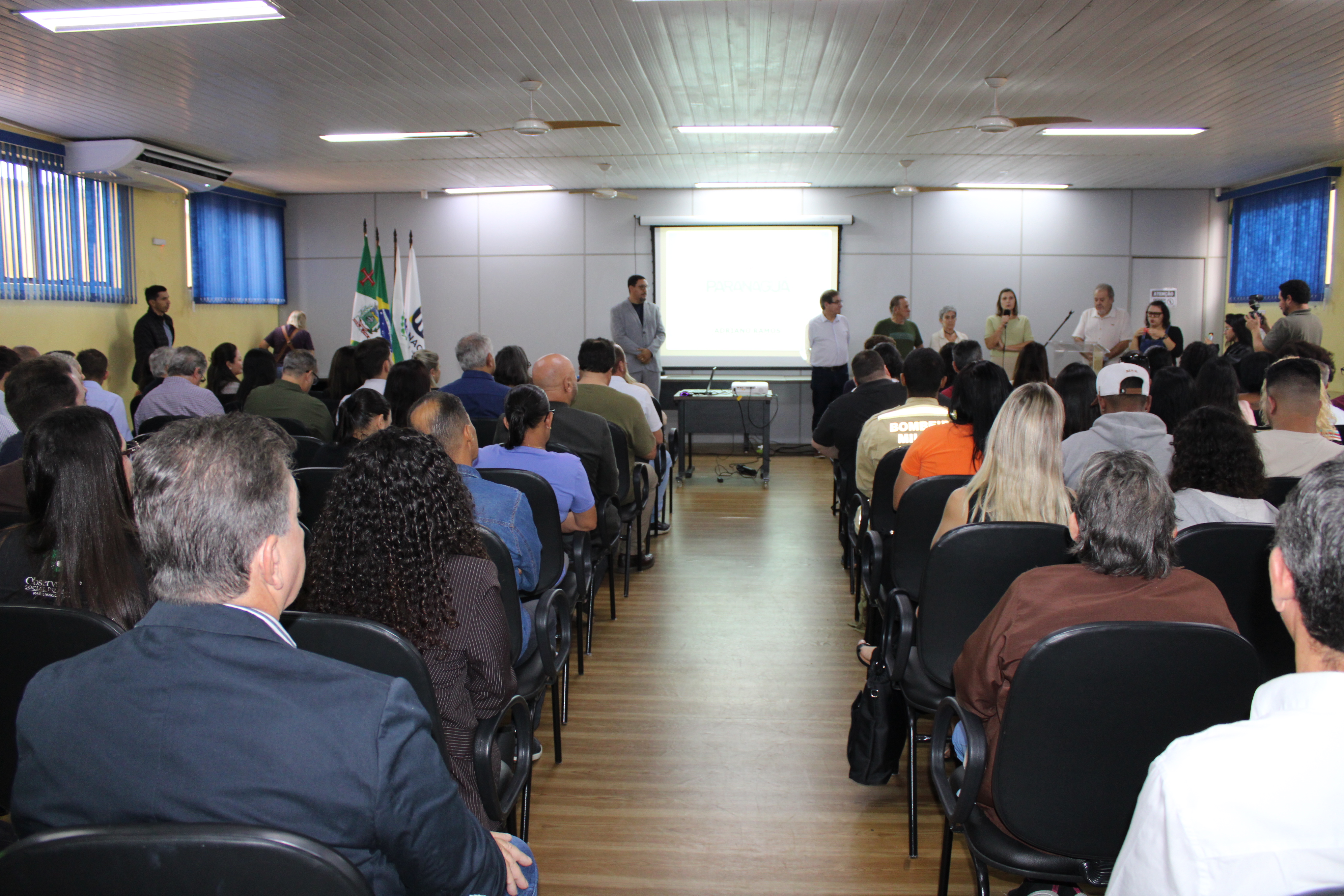 faz parte do processo nacional de mobilização para o desenvolvimento das cidades brasileiras, favorecendo a escuta ativa dos cidadãos e o fortalecimento da participação popular na formulação das políticas públicas municipais (Foto: Folha do Litoral News)