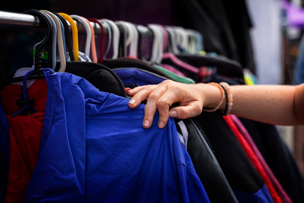 Cada pessoa terá o direito de escolher até 6 peças de roupa (Foto: Ilustrativa/Freepik)