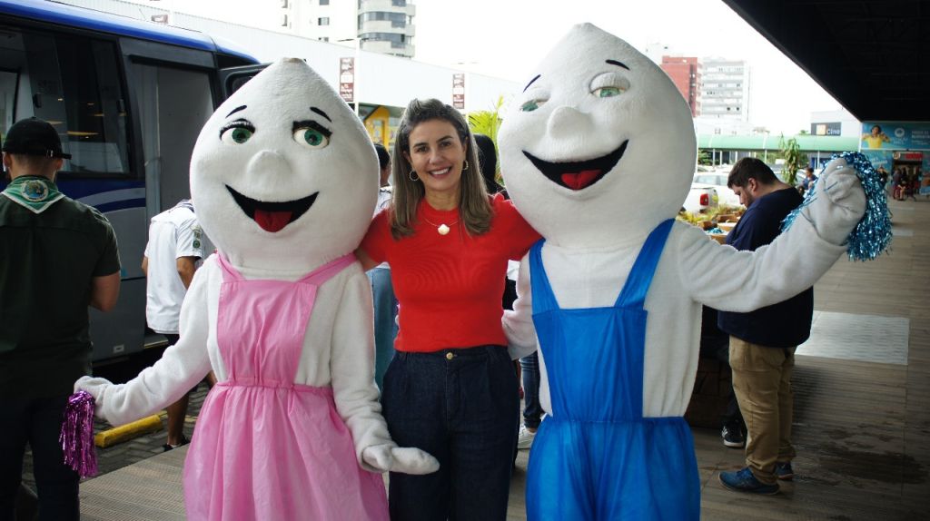 Cerca de 4 mil pessoas foram vacinadas no Dia D de Multivacinação em Paranaguá 2 De acordo com a secretária de Saúde, Patrícia Scacalossi, a meta é atingir mais de 90% de imunizantes aplicados contra a gripe na população (Foto: Prefeitura de Paranaguá/SECOM)