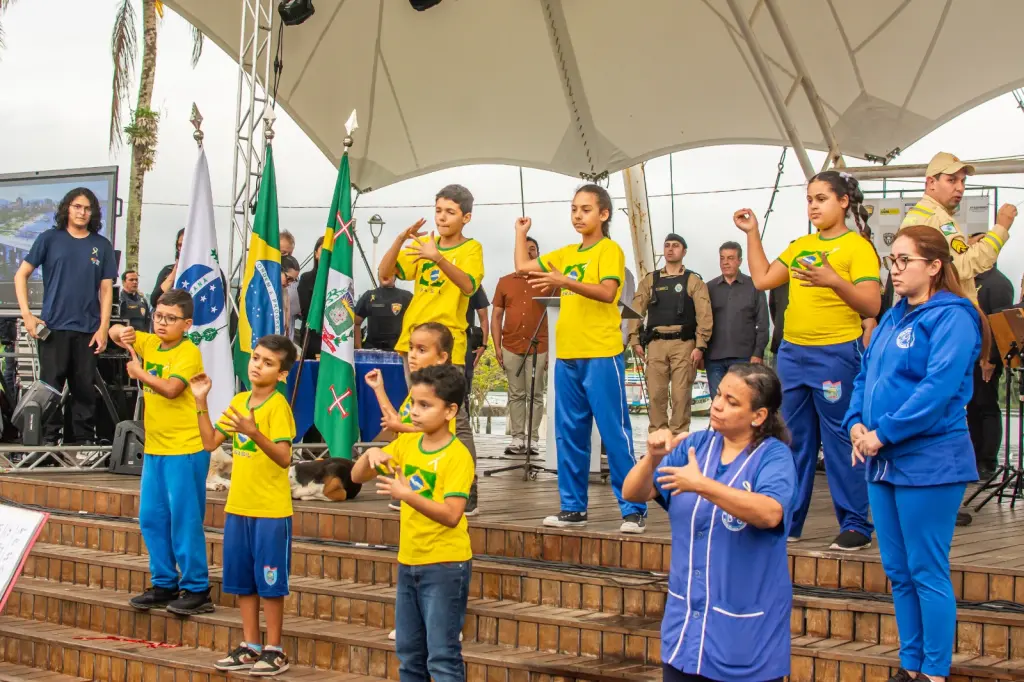 Paranaguá inicia Campanha Maio Amarelo 2025 com foco na mobilidade e responsabilidade humana 2 15838