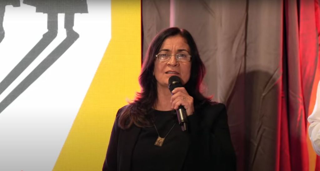 Segundo dia do Fórum Diocesano Leão XIII debate educação que une razão e coração 3 “Nós todos somos responsáveis por formar pessoas e profissionais que vão cuidar desse mundo”, disse a diretora pedagógica do Colégio Diocesano Leão XIII, Varseli Corrêa FariasFotos: Reprodução/YouTube