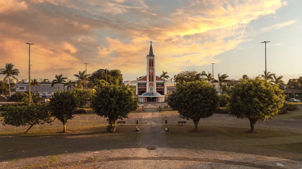 Santuário do Rocio celebra 105 anos como símbolo de fé e história em Paranaguá 3 O Santuário do Rocio é um importante Polo do turismo religioso do Paraná que atrai milhares de devotos. / Fotos: Divulgação/Santuário do Rocio
