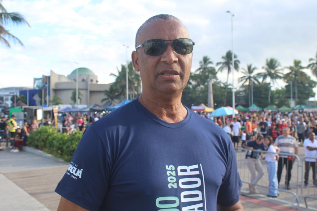 Festa em comemoração ao Dia do Trabalhador reúne mais de 30 mil pessoas em Paranaguá 2 João Fernando da Luz, o Nando, Presidente do Sindicato dos estivadores (Sindestiva) e da Central da Classe Trabalhadora (Intersindical) se sentiu honrado em participar e estar representando a classe trabalhadora na celebração do Dia do Trabalhador (Foto: Folha do Litoral News)
