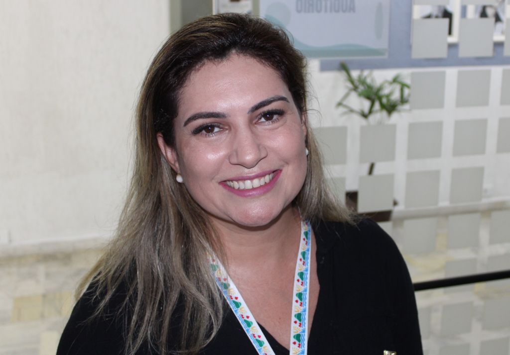 Professores da rede municipal de ensino de Paranaguá participam de capacitação sobre conscientização ambiental 4 Para a Supervisora Especial de Planejamentos da Semedi, Michelly Zela, os projetos intersetoriais são fundamentais para a vida escolar (Foto: Folha do Litoral News)