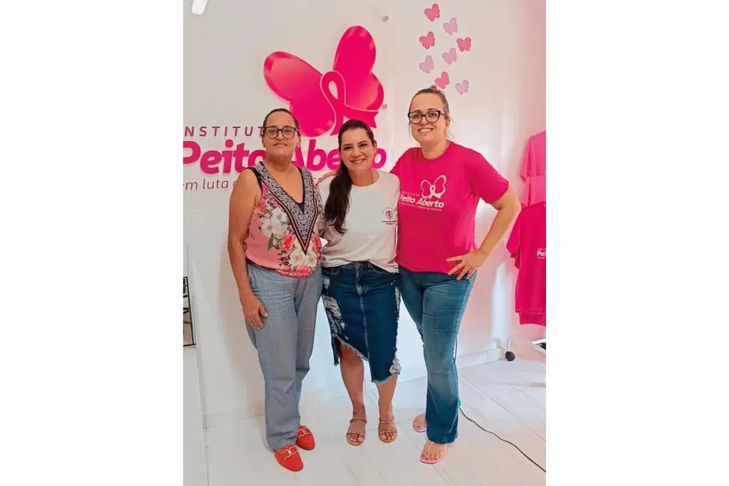Paróquia São João Batista realiza ação solidária em parceria com Instituto Peito Aberto e a Rede Feminina de Combate ao Câncer 1 FOTOS MATERIAS FOLHA 55