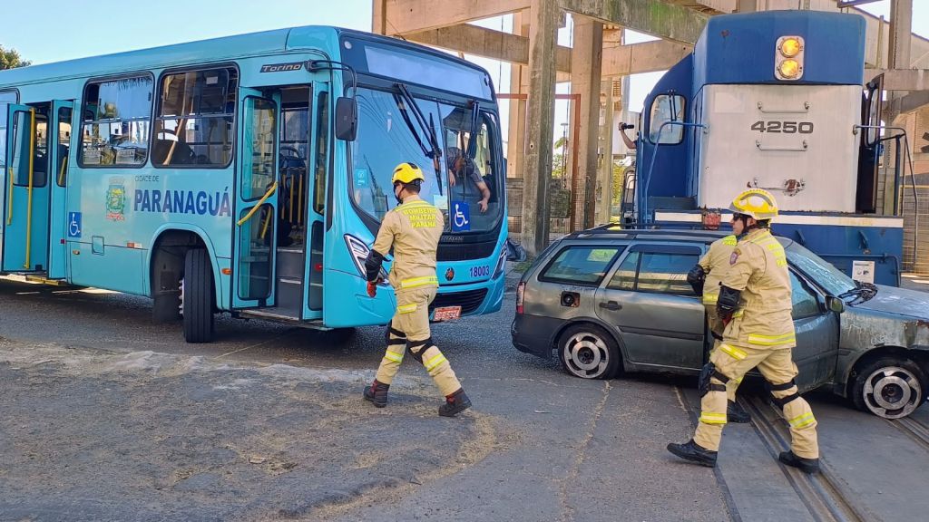 Simulação de acidente ferroviário aconteceu em Paranaguá na quinta-feira 7 IMG 20250529 WA0015 1