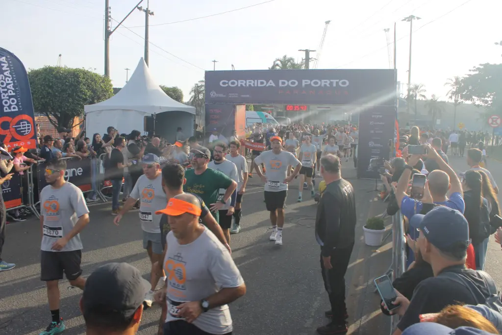 Público marca presença na Corrida do Porto 2025 no último domingo, em Paranaguá 12 IMG 1244