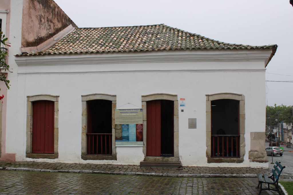 Exposição coletiva “Terra, Mar, Ar e Fogo” é aberta na Casa Monsenhor Celso, em Paranaguá 7 IMG 4565 1