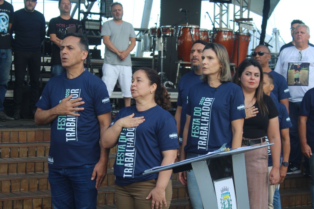 Festa em comemoração ao Dia do Trabalhador reúne mais de 30 mil pessoas em Paranaguá 17 IMG 7862