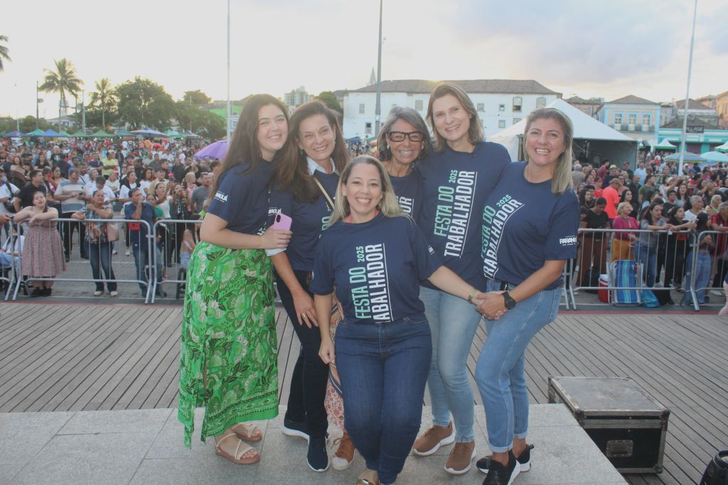 Festa em comemoração ao Dia do Trabalhador reúne mais de 30 mil pessoas em Paranaguá 8 IMG 8013