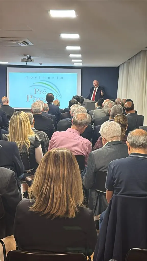 Presidente da ALEP palestra sobre os rumos do estado 6 WhatsApp Image 2025 05 07 at 18.12.58 576x1024 1