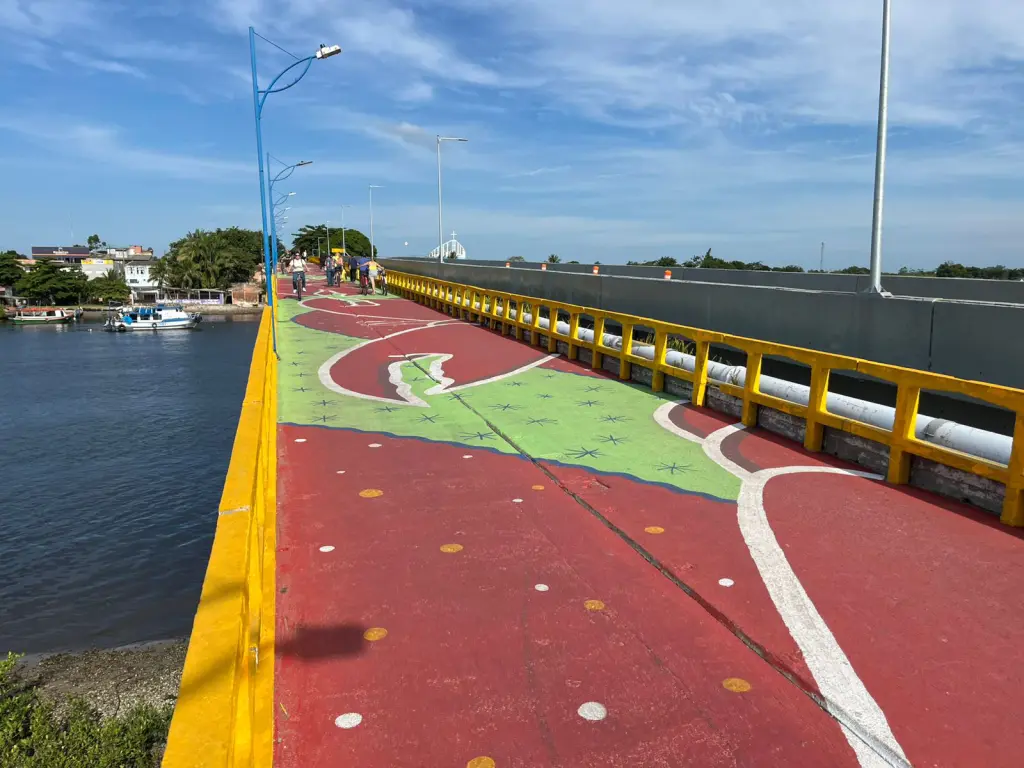 Moradores da Ilha dos Valadares aprovam pintura de passarela e local vira novo ponto turístico 8 a404fa6b ddfd 44c2 b6ce 6a02cd7371a8